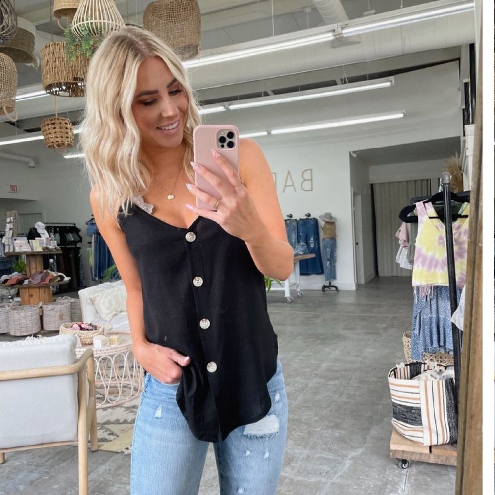 Spaghetti strap Tank top with brown buttons